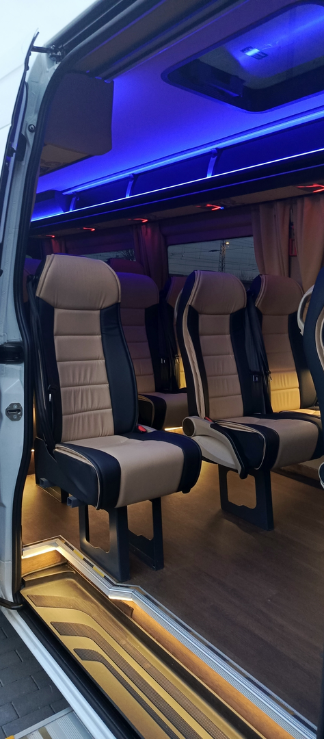 VanBudapest Sprinter exterior