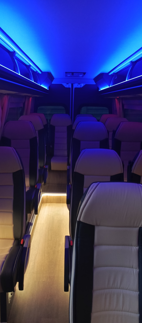 VanBudapest Sprinter service