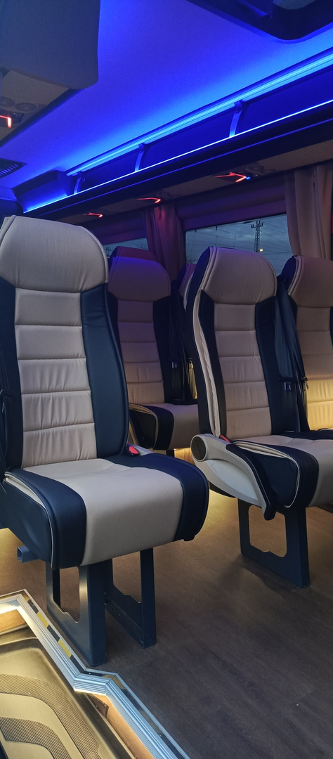 VanBudapest Sprinter exterior