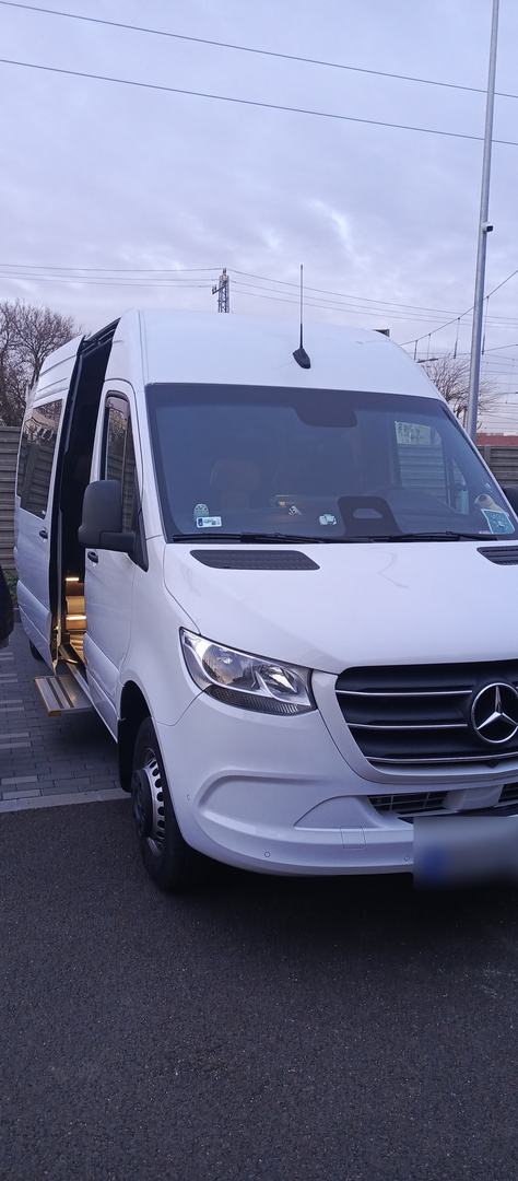 VanBudapest Sprinter on the road