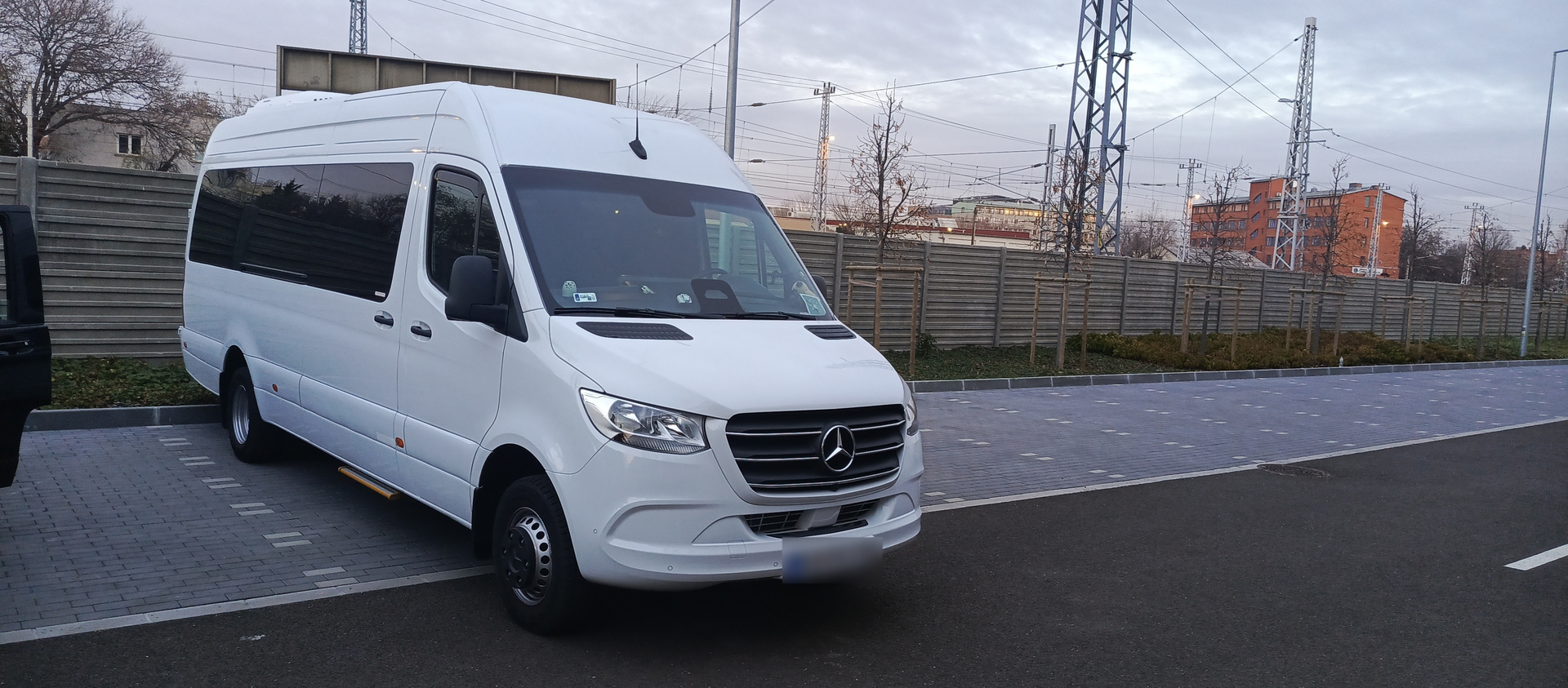 VanBudapest Sprinter service