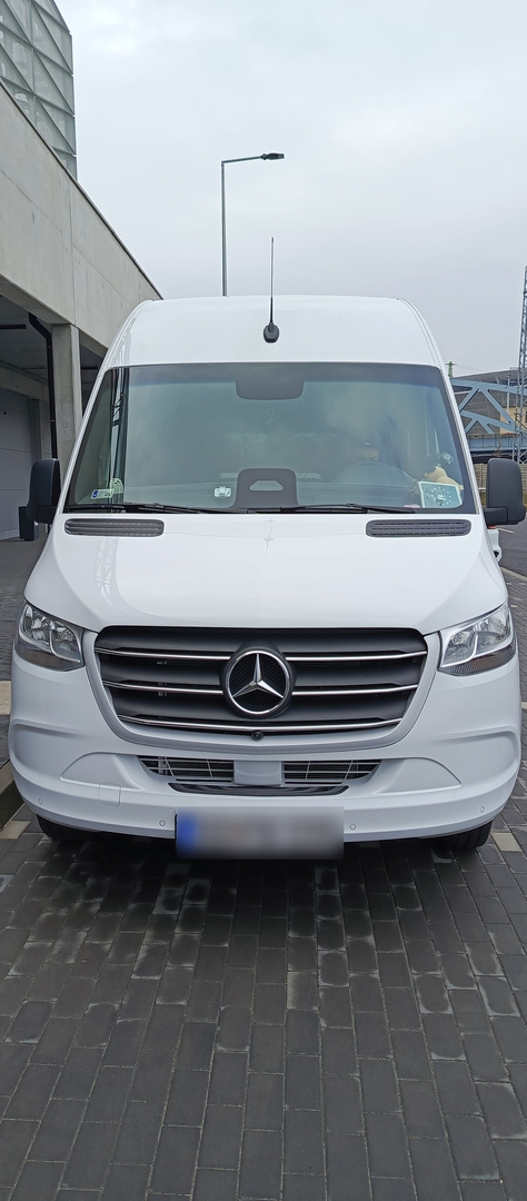 VanBudapest Sprinter interior