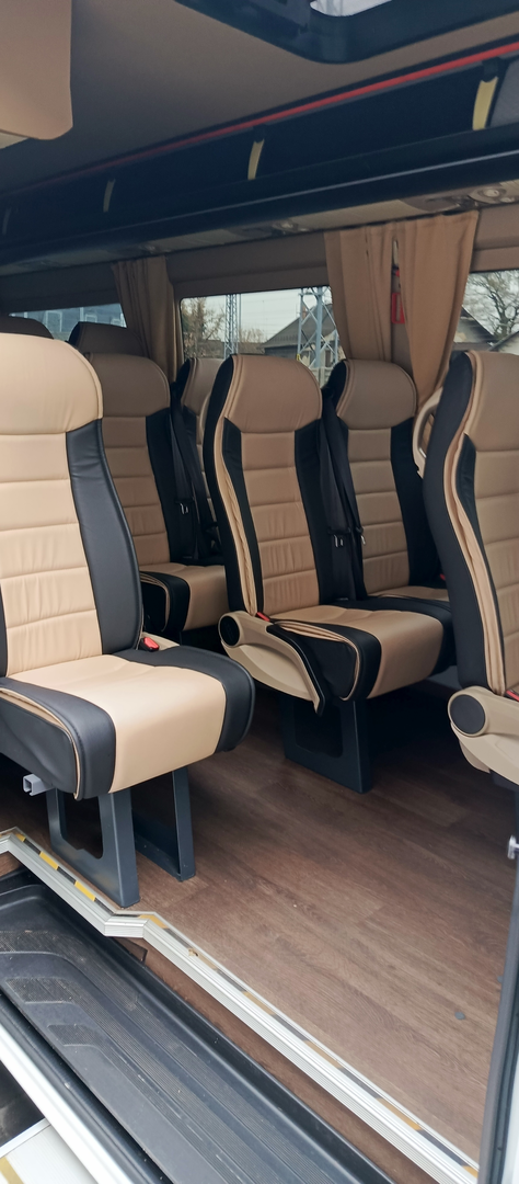 VanBudapest Sprinter exterior