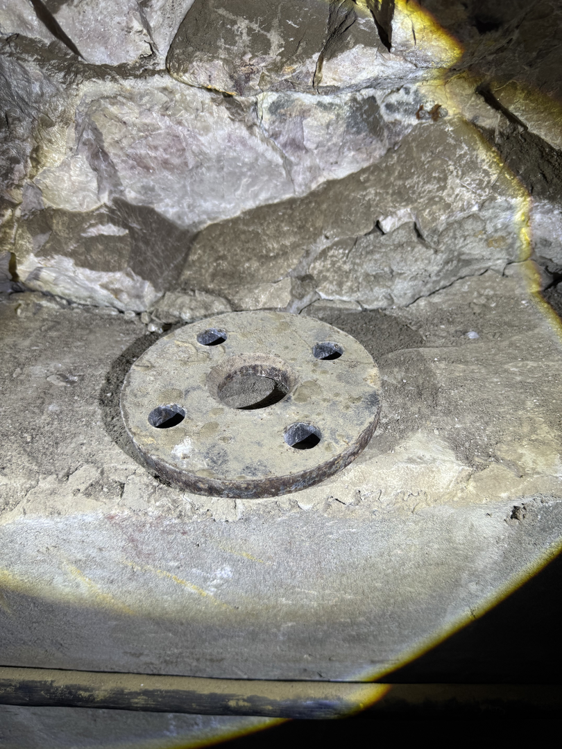 Industrial traces left on the mine floor