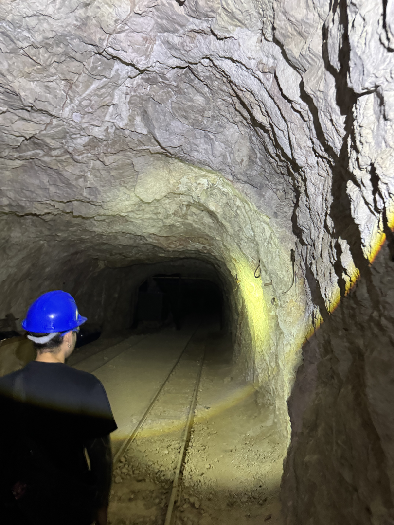 Following the guide through the passages