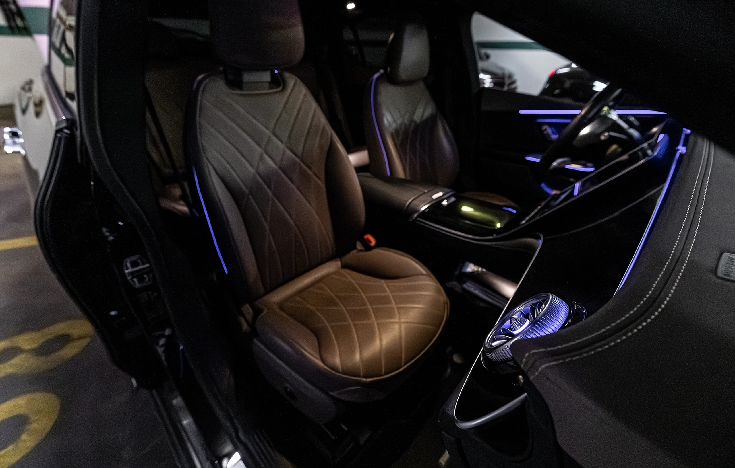 Mercedes-Benz E-Class — VanBudapest premium chauffeur service in Budapest (64)