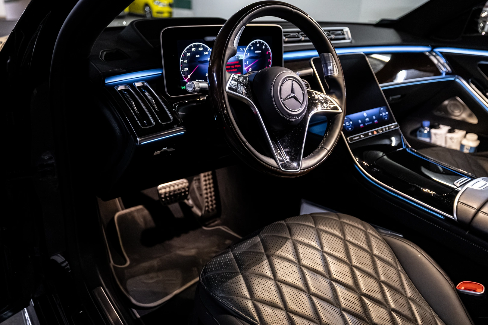 Mercedes-Benz S-Class — VanBudapest premium chauffeur service in Budapest (14)