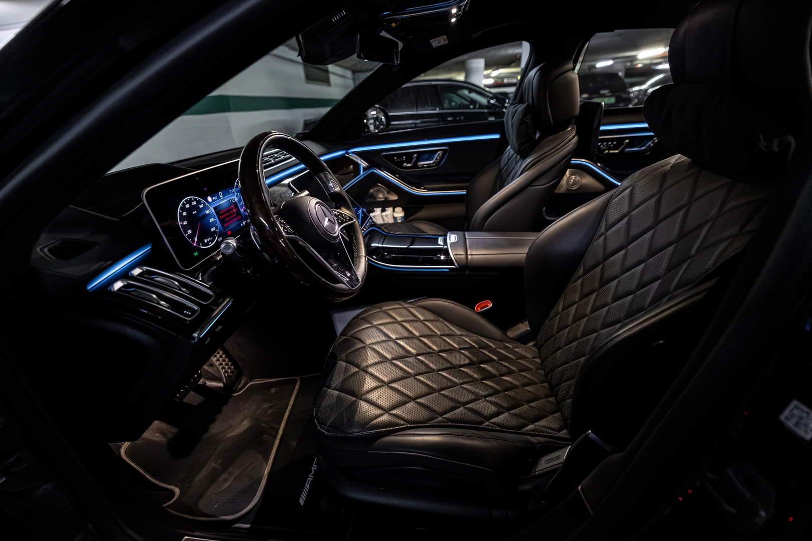 Mercedes-Benz S-Class — VanBudapest premium chauffeur service in Budapest (13)