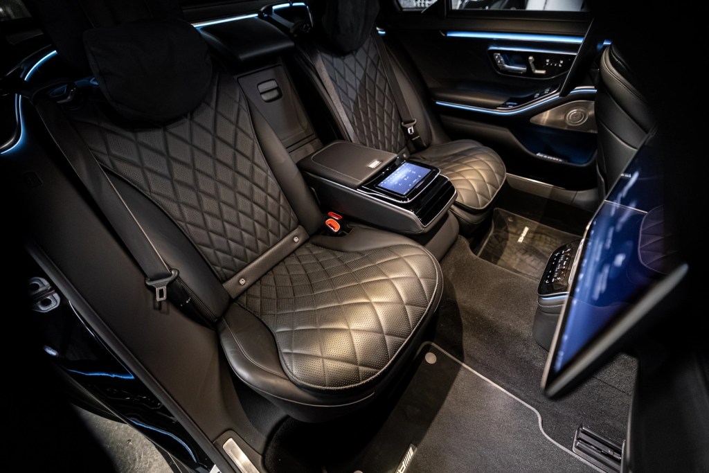 Mercedes-Benz S-Klasse für einen VIP-Transfer zu einem Ferrari-Event