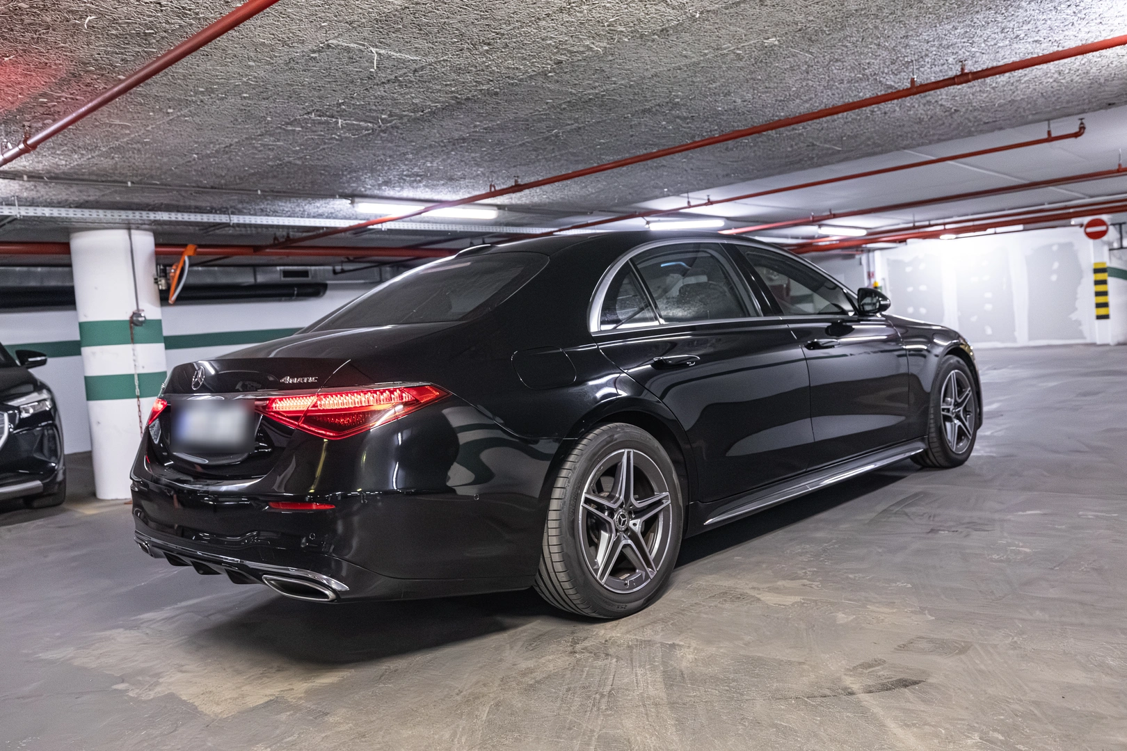 Mercedes-Benz S-Class — VanBudapest premium chauffeur service in Budapest (31)