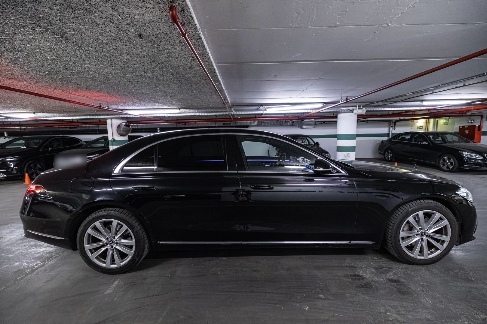 Mercedes S-Class executive sedan — VanBudapest Vienna airport transfer