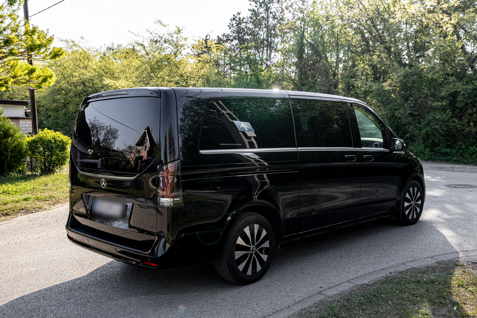 Mercedes-Benz V-Class — VanBudapest.com