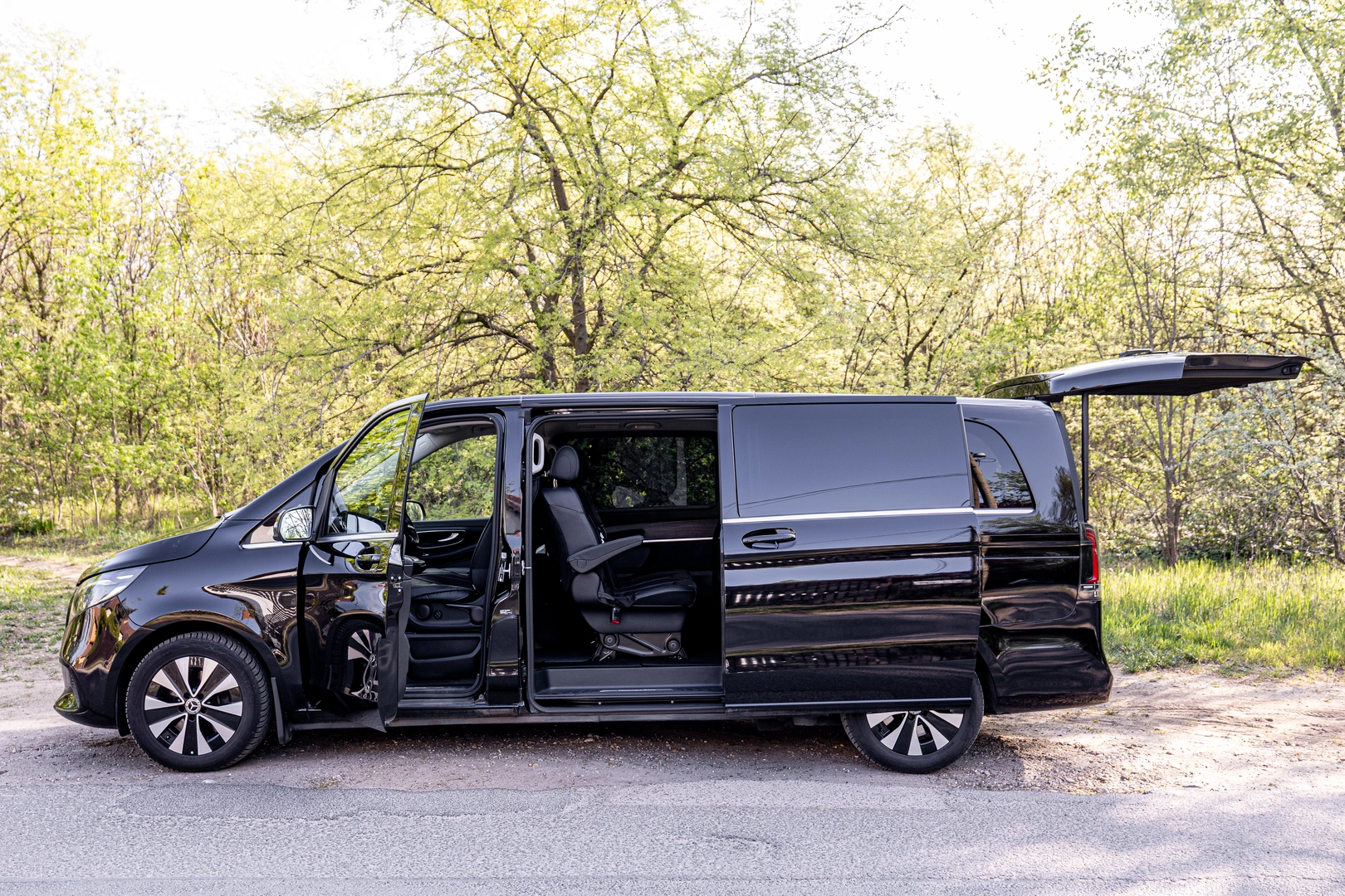 Mercedes-Benz V-Class — VanBudapest.com