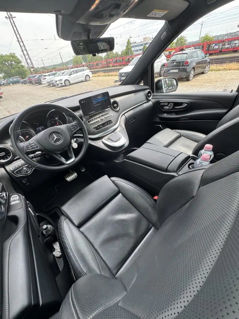 Mercedes-Benz V-Class front cabin and dashboard from the VanBudapest fleet