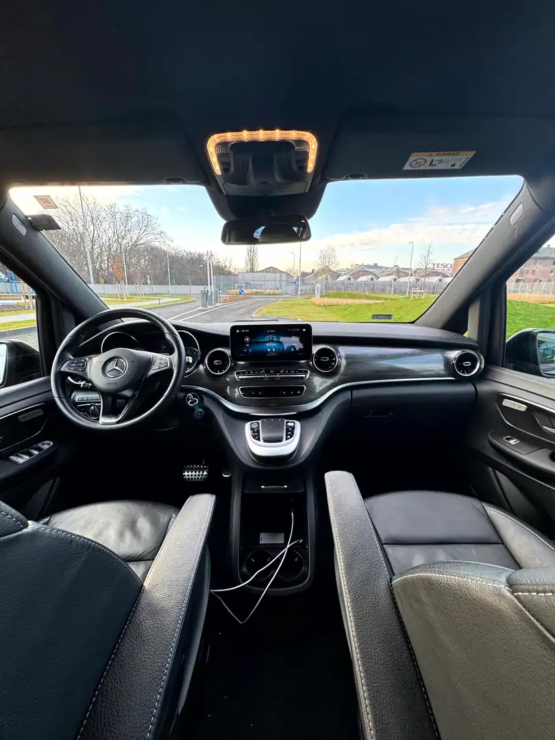 Mercedes-Benz V-Class — VanBudapest premium chauffeur service in Budapest (236)