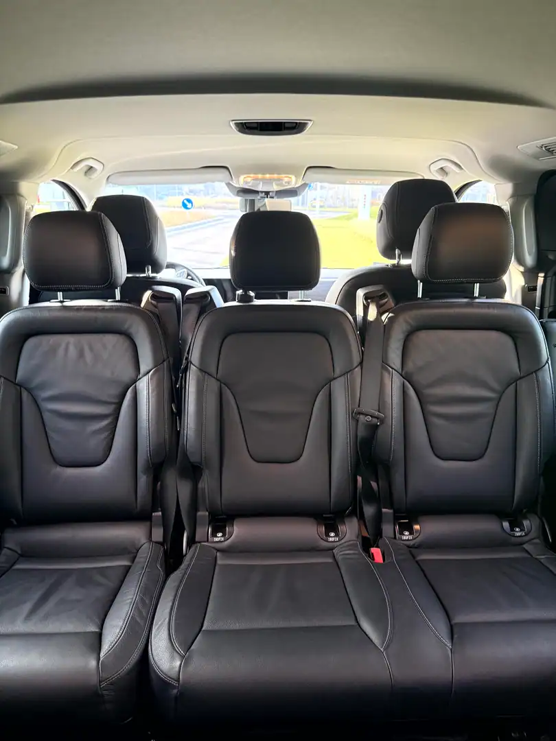 Mercedes-Benz V-Class — VanBudapest.com
