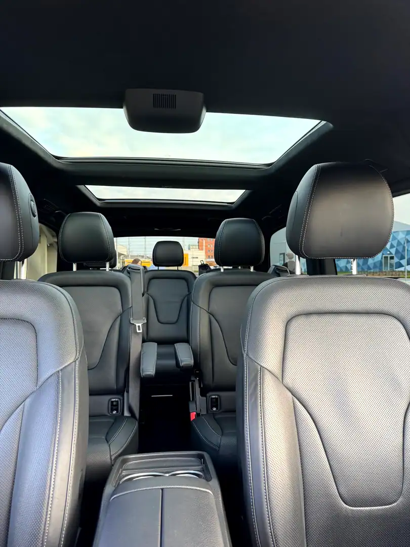 Mercedes-Benz V-Class — VanBudapest.com