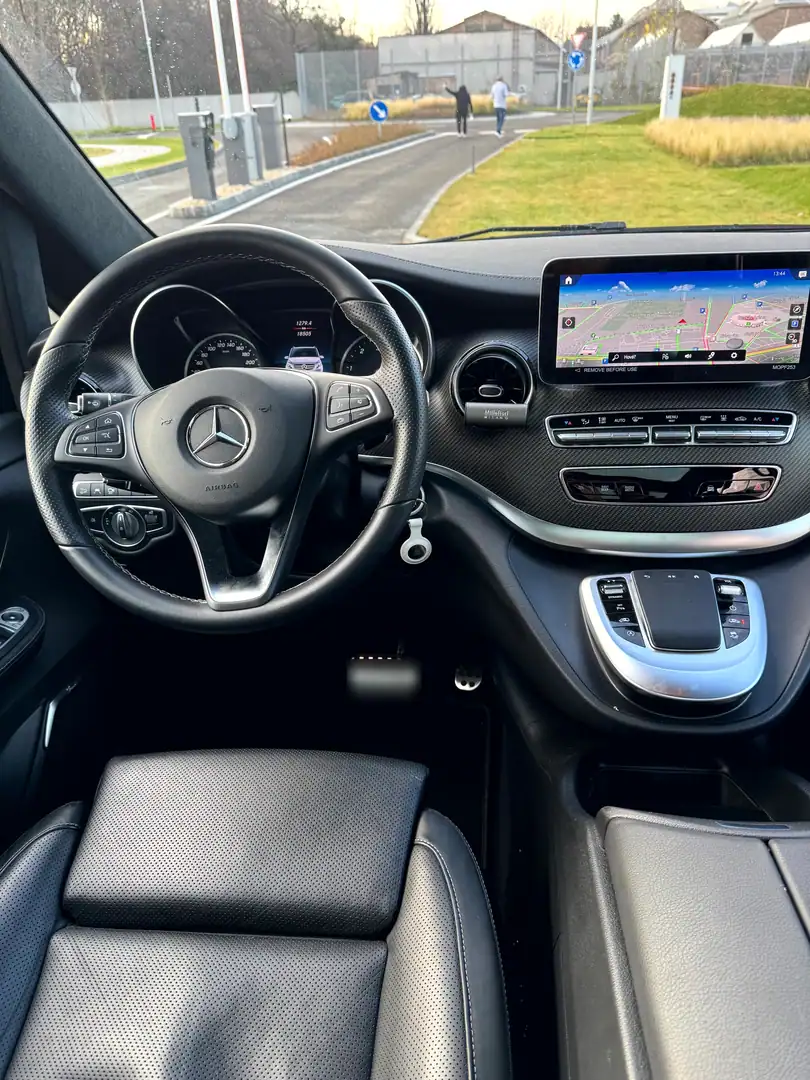 Mercedes-Benz V-Class — VanBudapest premium chauffeur service in Budapest (181)