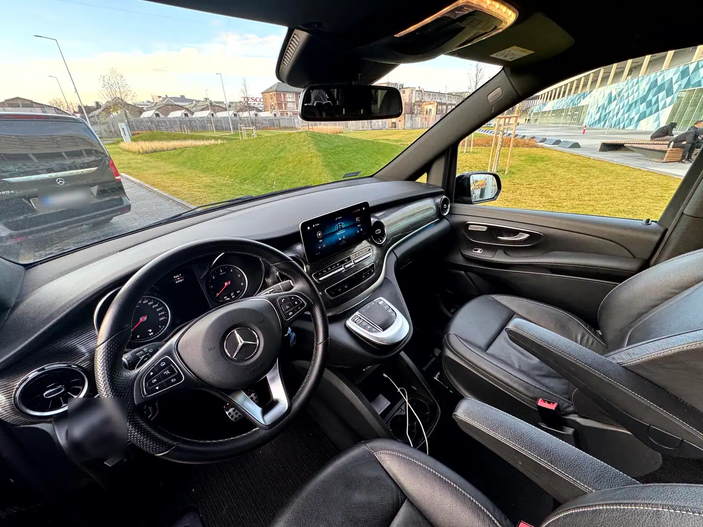 Mercedes-Benz V-Class — VanBudapest.com