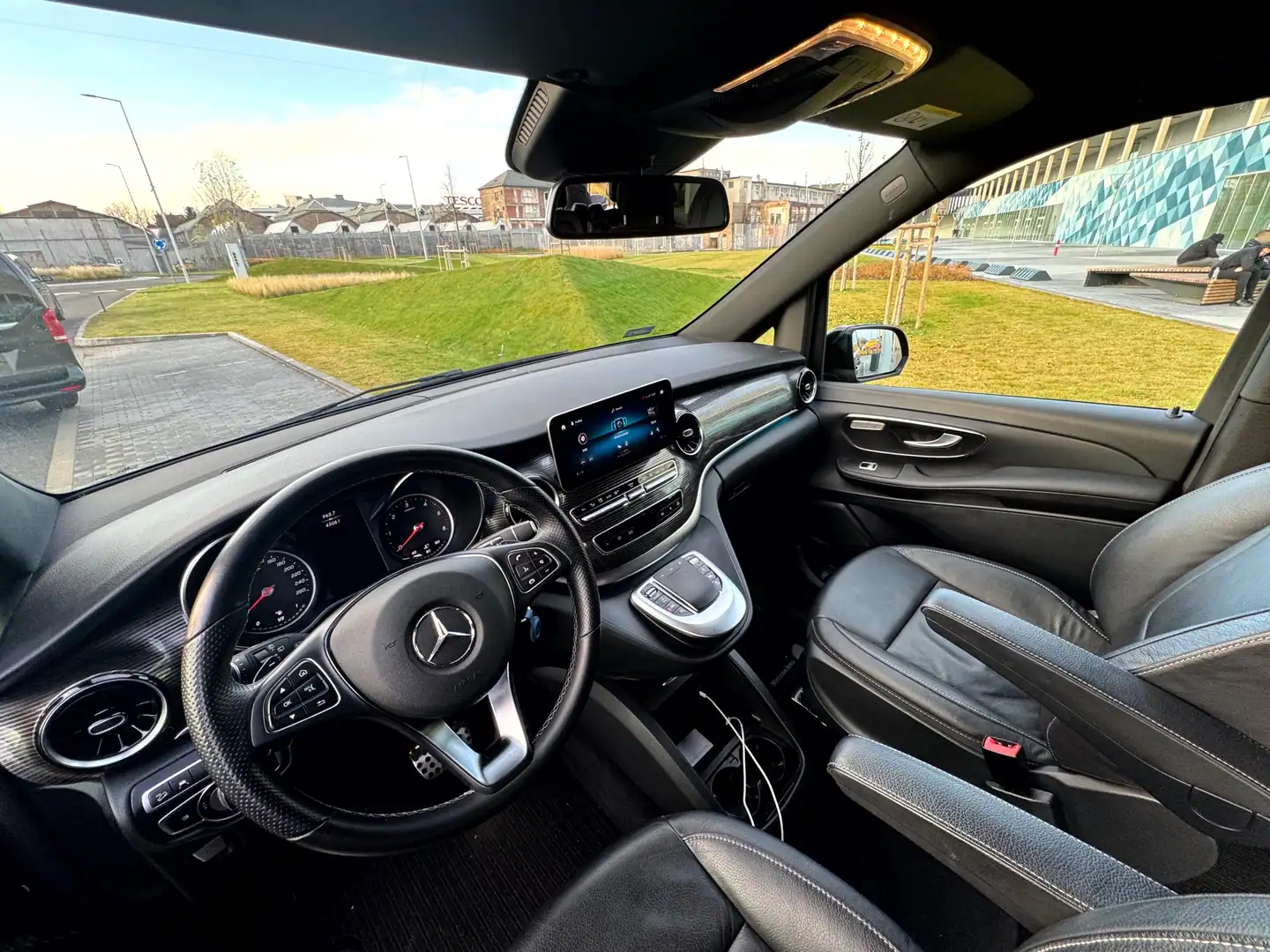 Mercedes-Benz V-Class — VanBudapest premium chauffeur service in Budapest (154)