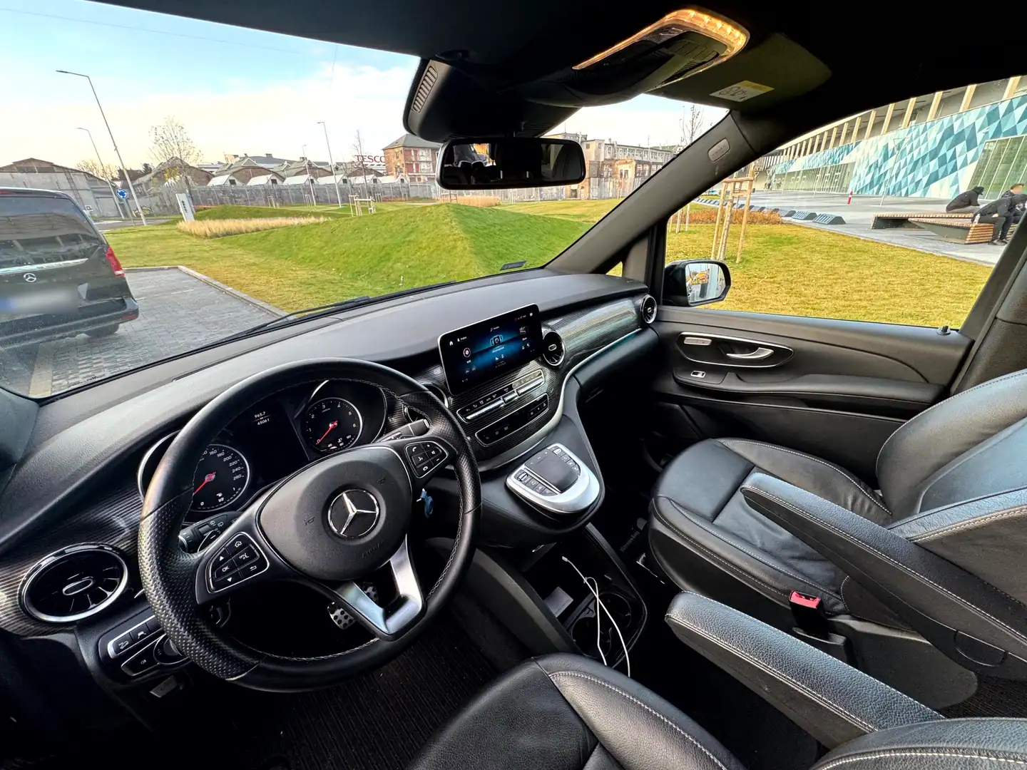 Mercedes-Benz V-Class — VanBudapest.com