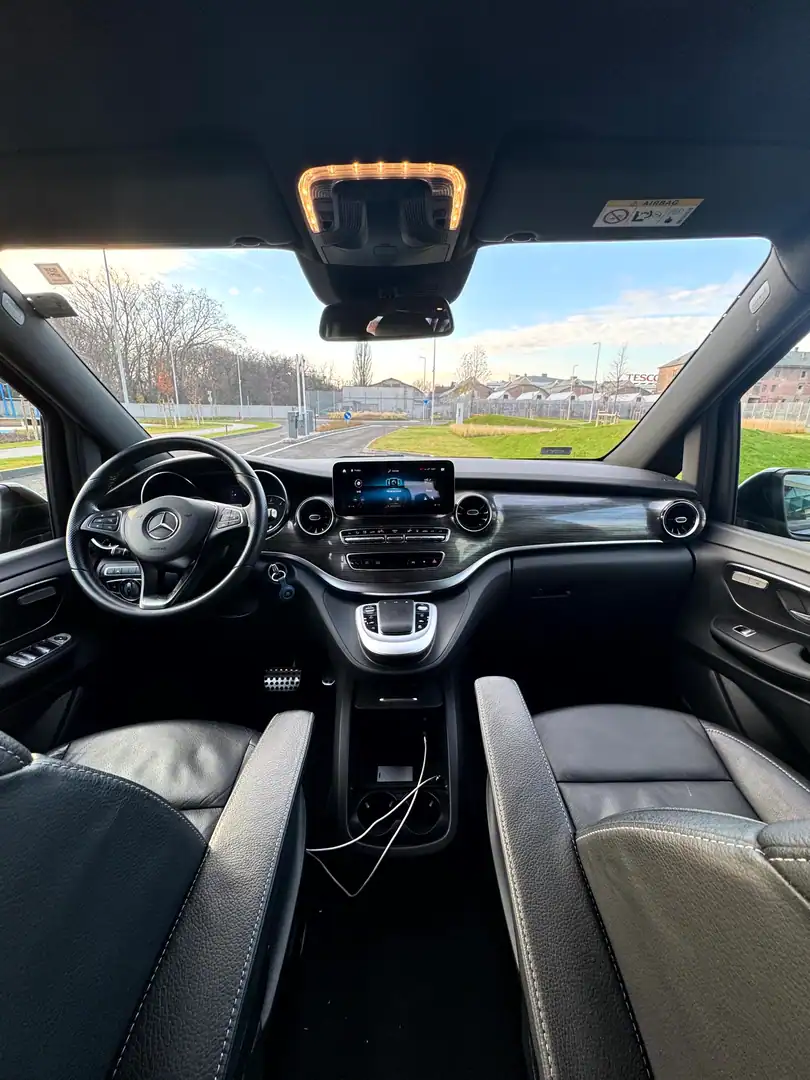 Mercedes-Benz V-Class — VanBudapest.com