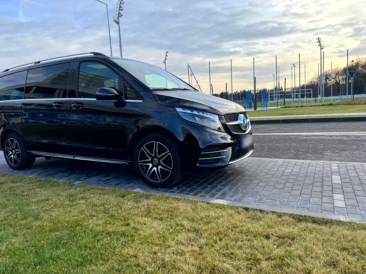 Mercedes-Benz V-Class — VanBudapest premium chauffeur service in Budapest (113)