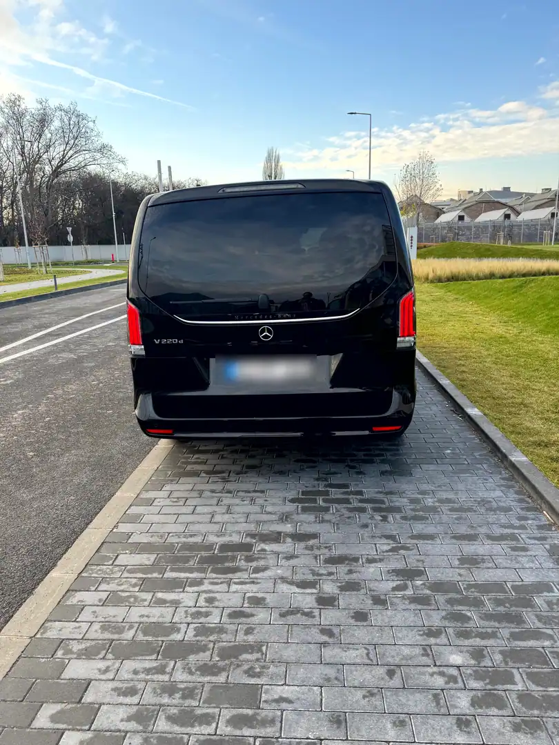 Mercedes-Benz V-Class — VanBudapest premium chauffeur service in Budapest (110)