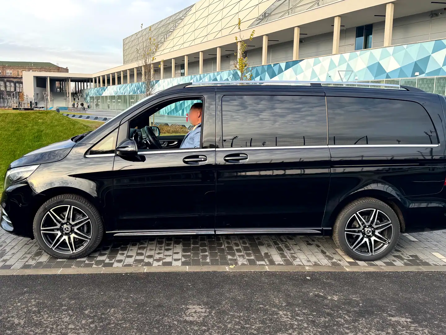 Mercedes-Benz V-Class — VanBudapest premium chauffeur service in Budapest (104)