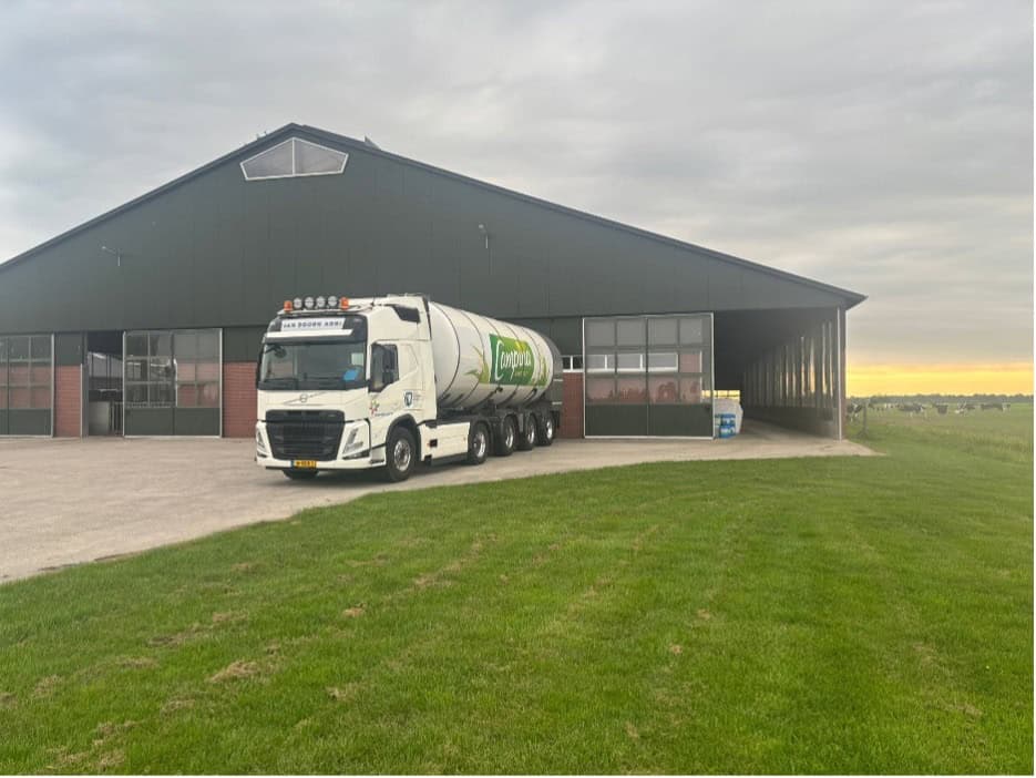 Vandorn Agri tankwagen voor transport van landbouwmeststoffen.