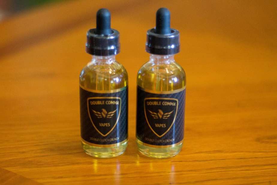 Double Comma Vapes