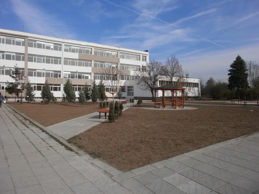 ОБНОВЯВАНЕ НА КЛАСИЧЕСКАТА ГИМНАЗИЯ, ГР. СОФИЯ