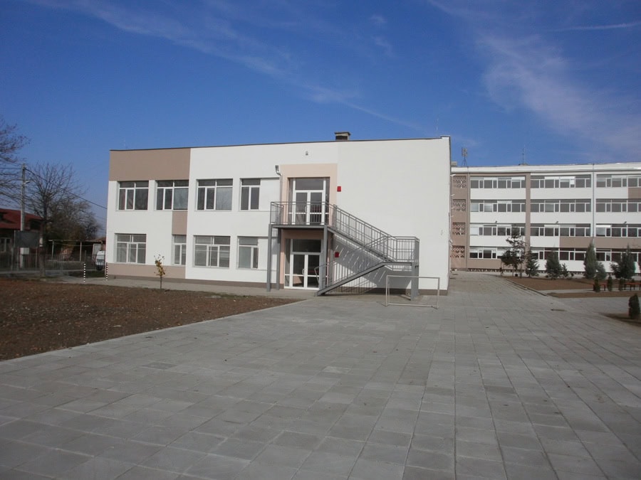 ОБНОВЯВАНЕ НА КЛАСИЧЕСКАТА ГИМНАЗИЯ, ГР. СОФИЯ