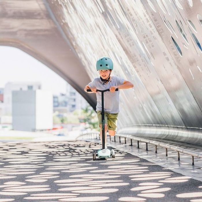 Scoot and Ride Highwaykick 5 – zestaw: hulajnoga z kołami LED i plecak - obrazek 5