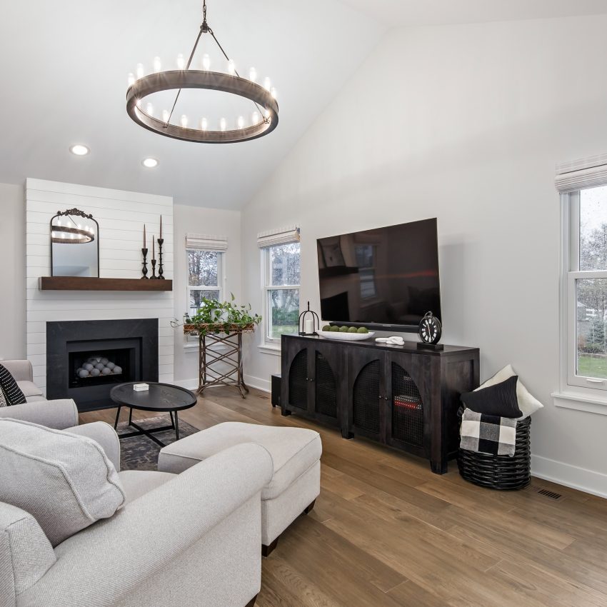 Modern fireplace installed in Burr Ridge