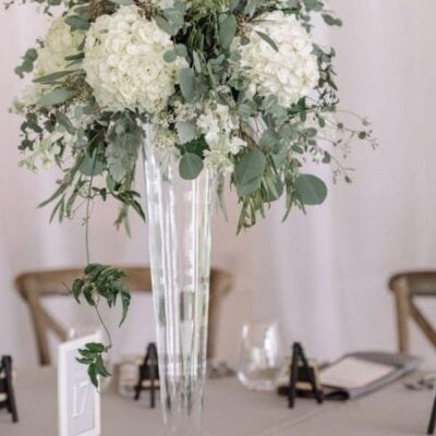 green-and-white-tall-wedding-centerpiece