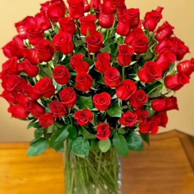 100 red roses las vegas