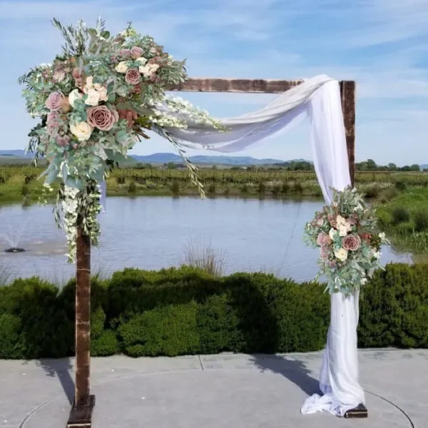 DUSTY LAVENDER ARCH LAS VEGAS FLOWERS