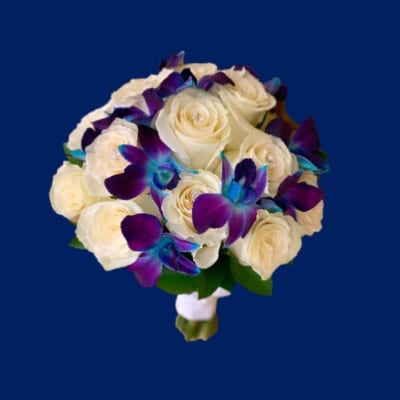 royal blue bridesmaid bouquet