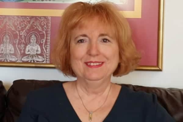 Annick Brofman: esposa de Martin Brofmann. Presidenta de la Fundación Brofman para el Avance de la Sanación. Autora de 