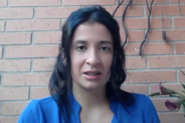 Silvana Cardozo: Licenciada en nutrición y técnica dietética enfocada en la medicina natural.
Posgrado en nutrición en el cáncer y nutrición aplicada a la inmunogía.