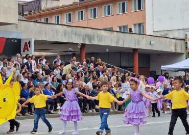 National Children's Competition "For a Hand"