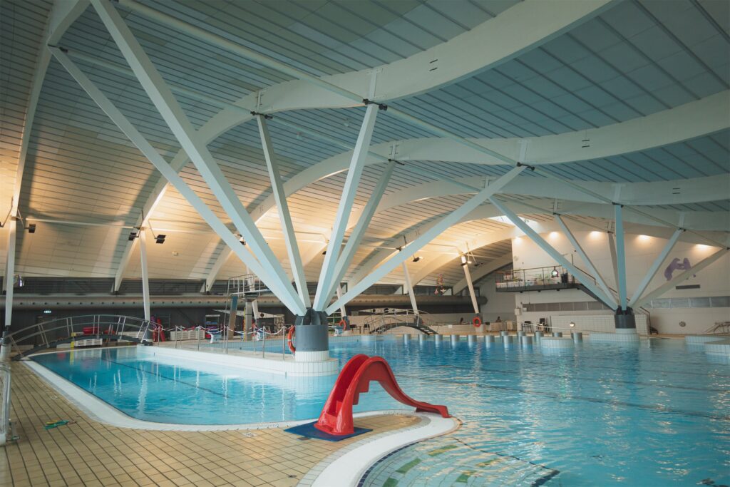 Indoor swimming pools in Malik in Nuuk. Photo - Magnus Biilmann Trolle, Visit Nuuk