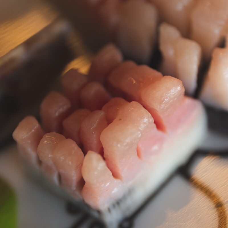 Mattak-whaleblubber-closeup-inuk-hostels