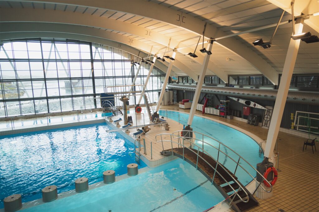 Overview-of-indoor-swimming-pools-malik-in-nuuk. Photo - Magnus Biilmann Trolle, Visit Nuuk