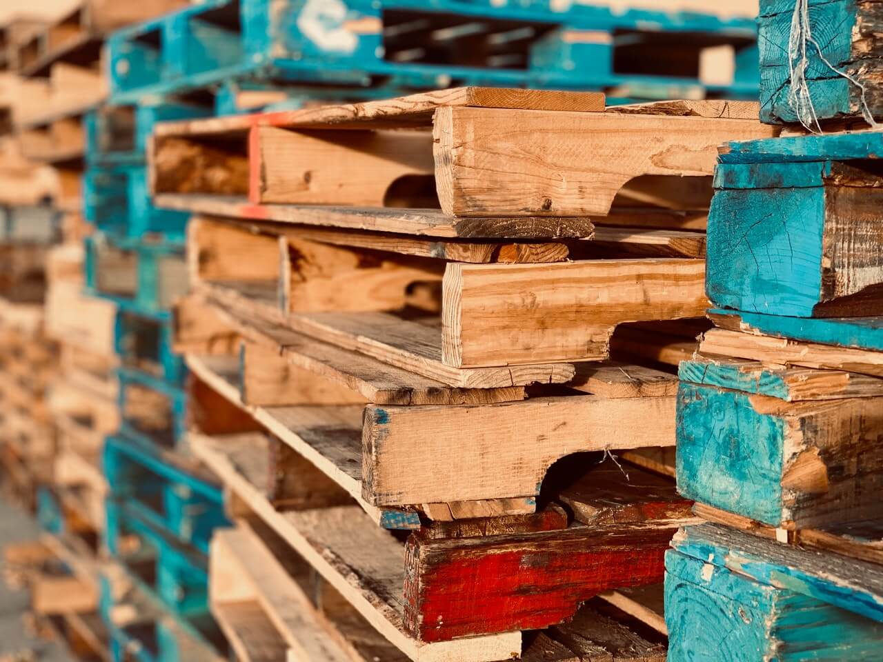 Pallet recycling