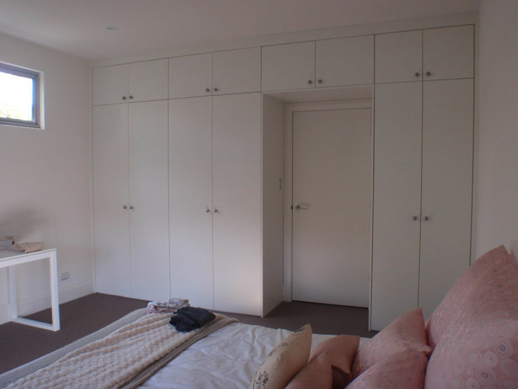 Built-in wardrobe Sydney for optimal storage and organisation.