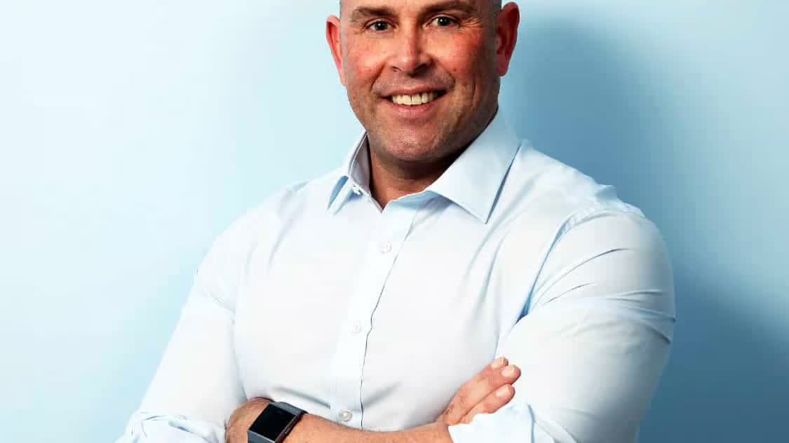 Portrait of Darren Carter clinical hypnotherapist