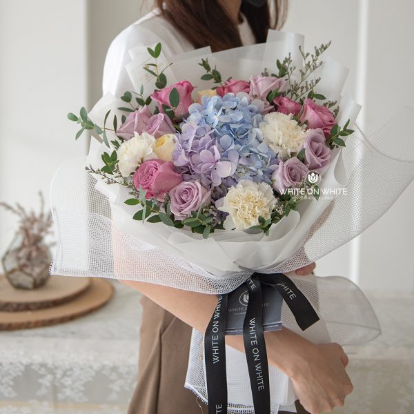 best florist ipoh Lilac Hydrangea Flower Bouquet for Birthday, Graduation & Friendship, same day flower delivery