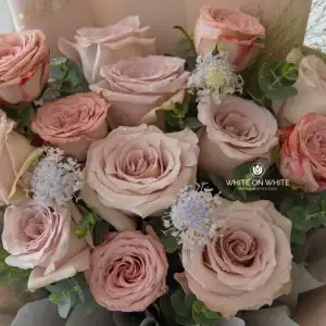 beautiful pink Flowers bouquet